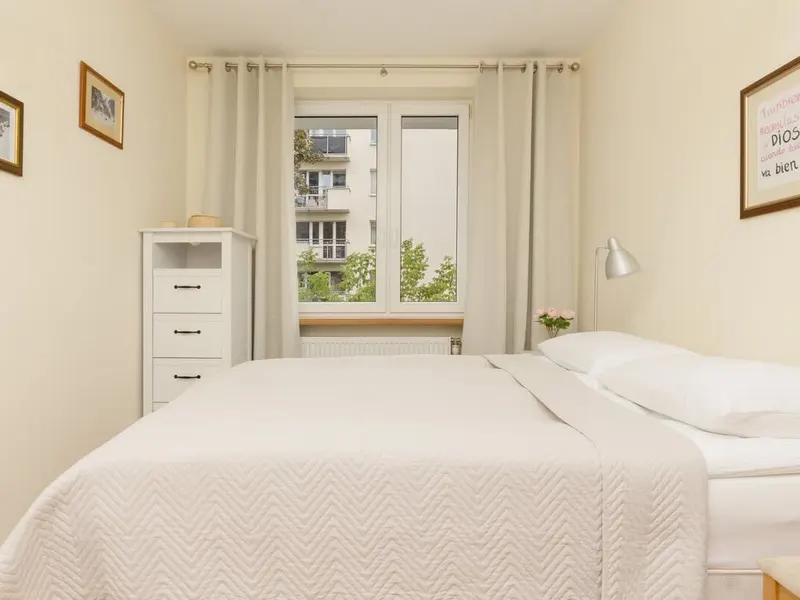 Elegant Apartment in the Center | Balcony | 2 Bedrooms – photo 4