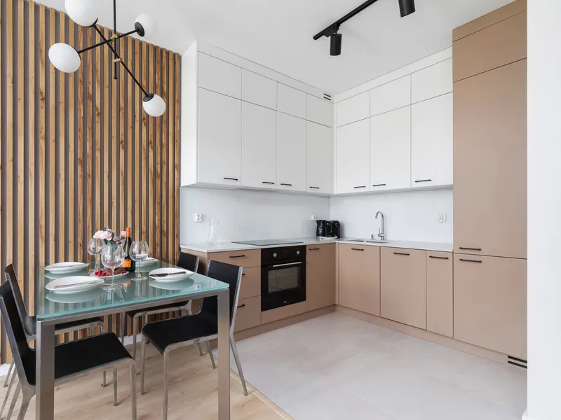 Stylish Apartment | Parking, Balcony, Air Conditioning – photo 3