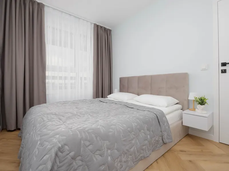 Functional Apartment in Warsaw | Balcony and Parking – photo 2