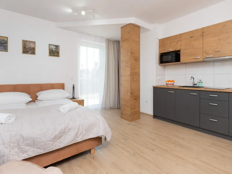 Stylowe Studio z Tarasem | 5 min do Plaży, Parking – zdjęcie 1