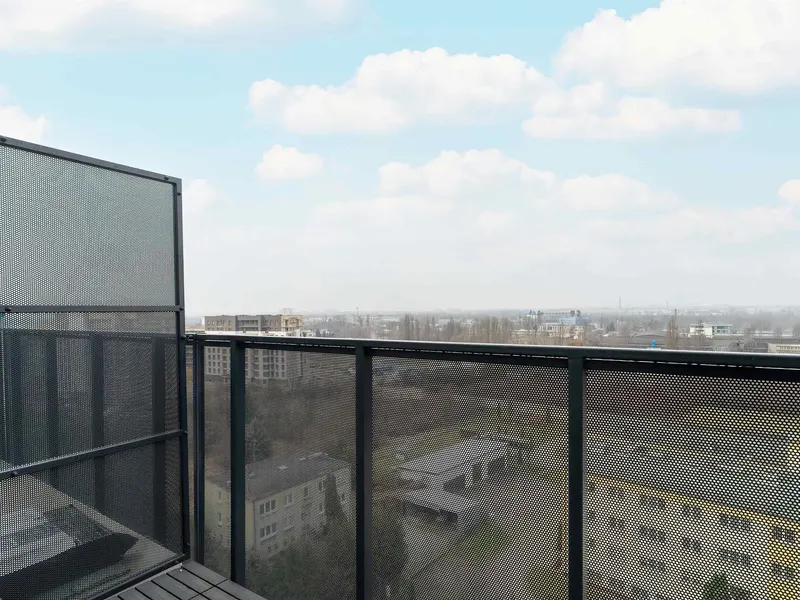 Sunny Apartment with Balcony | Parking in Garage – photo 4