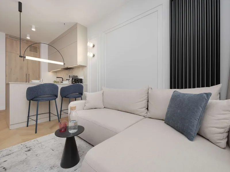 Nowoczesny Apartament w Centrum | Klimatyzacja | Miejsce do Pracy – zdjęcie 5