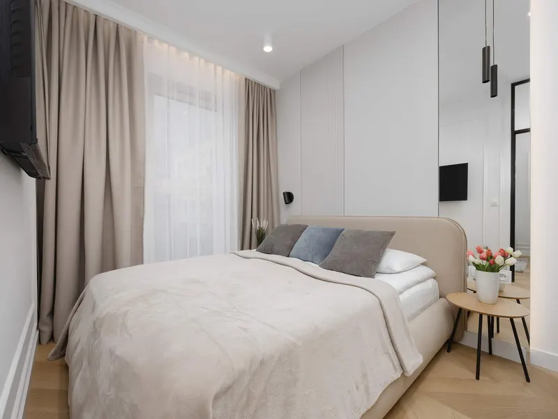Nowoczesny Apartament w Centrum | Klimatyzacja | Miejsce do Pracy – zdjęcie 2
