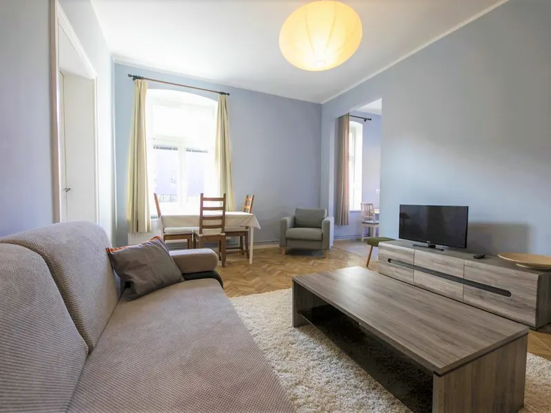 Przestronny Apartament w Centrum Sopotu | Wanna i Miejsce do Pracy – zdjęcie 1