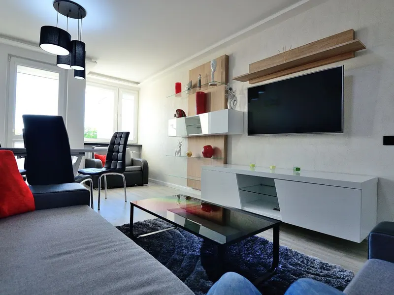 Elegantes Apartment mit Balkon | Strandnähe, 2 Schlafzimmer – Foto 1