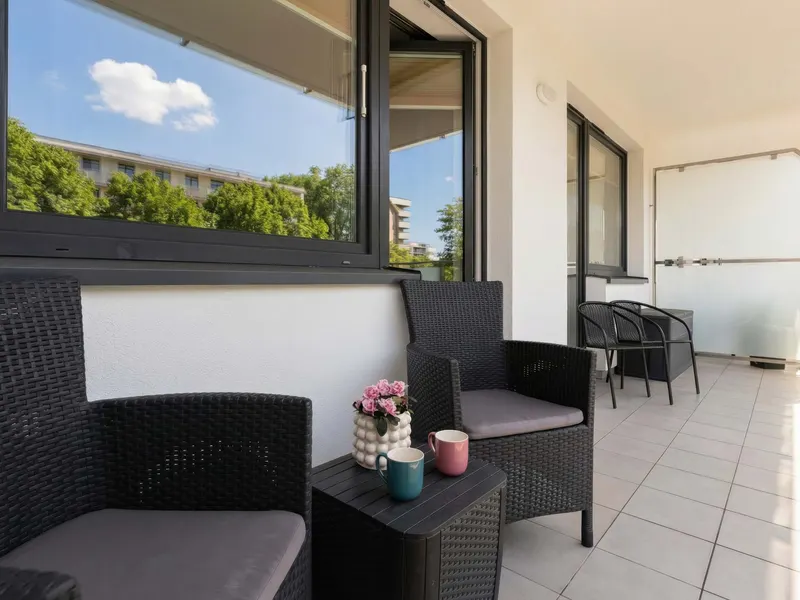 Nadmorski Apartament | Balkon, Siłownia, 1 km do Plaży – zdjęcie 4
