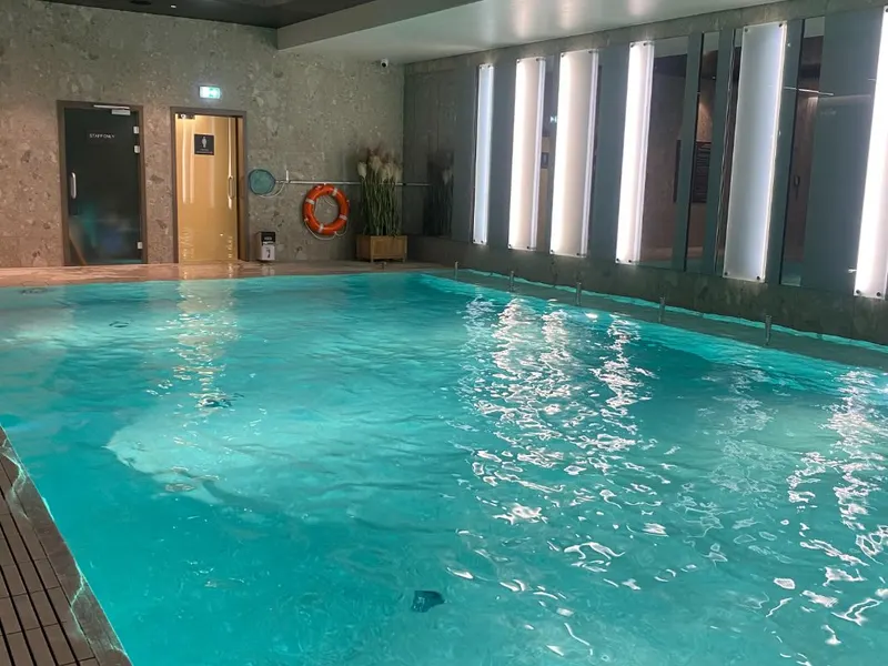 Geräumige Wohnung mit Garten | Pool, Spa und Parkplatz – Foto 3