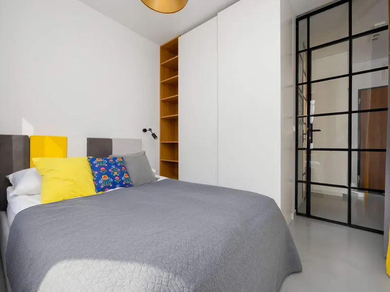 Air-conditioned Apartment | Balcony | Close to Public Transport – photo 2