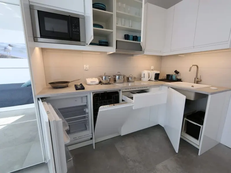Comfortable Studio | Balcony, Gym, 400 m to the Beach – photo 2
