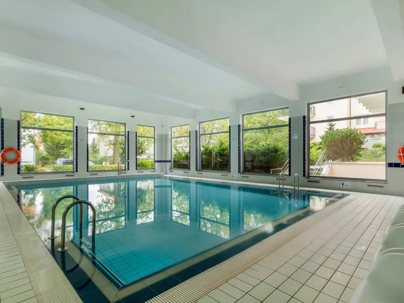 Bright Apartment with 2 Balconies | Access to Pool and Sauna – photo 3