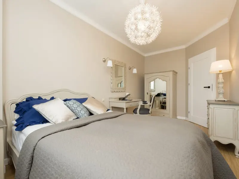Spacious Apartment | Balcony | Workspace – photo 1