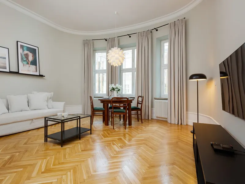 Elegant Apartment in the Center | Balcony and Close to the Metro – photo 2