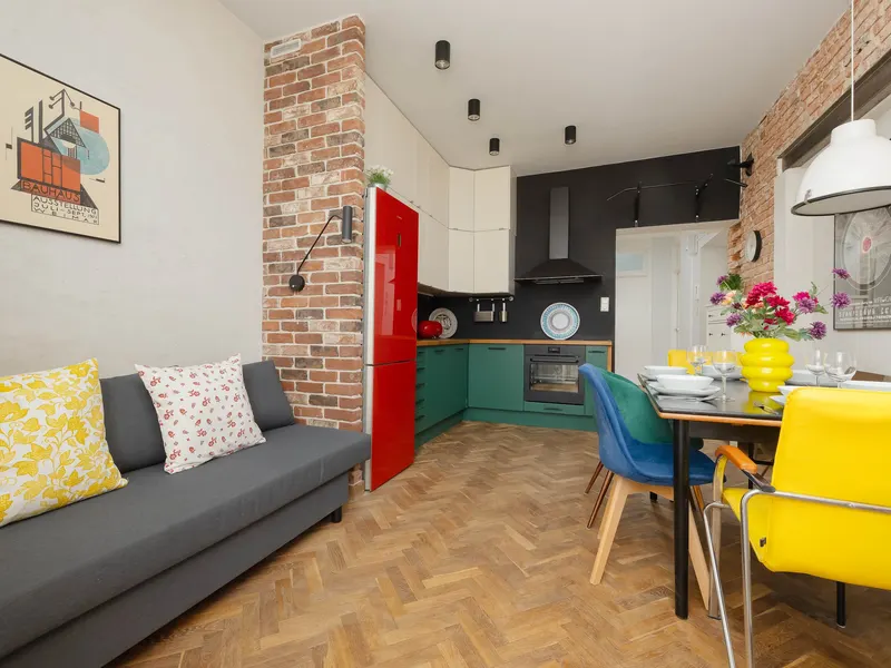 Spacious Apartment | 2 Bedrooms | Balcony and Workspace – photo 1