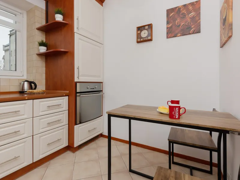 Przestronny Apartament | 2 Sypialnie, Balkon, Miejsce do Pracy – zdjęcie 5