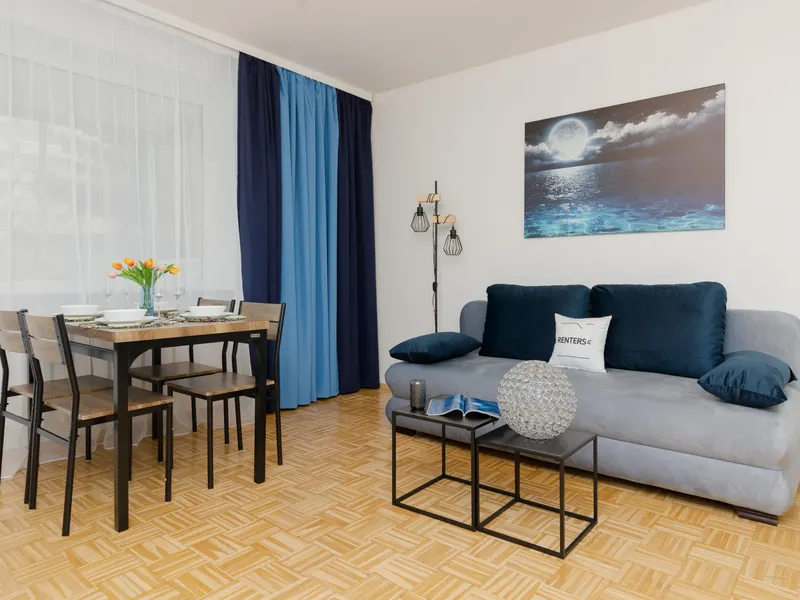 Przestronny Apartament | 2 Sypialnie, Balkon, Miejsce do Pracy – zdjęcie 1