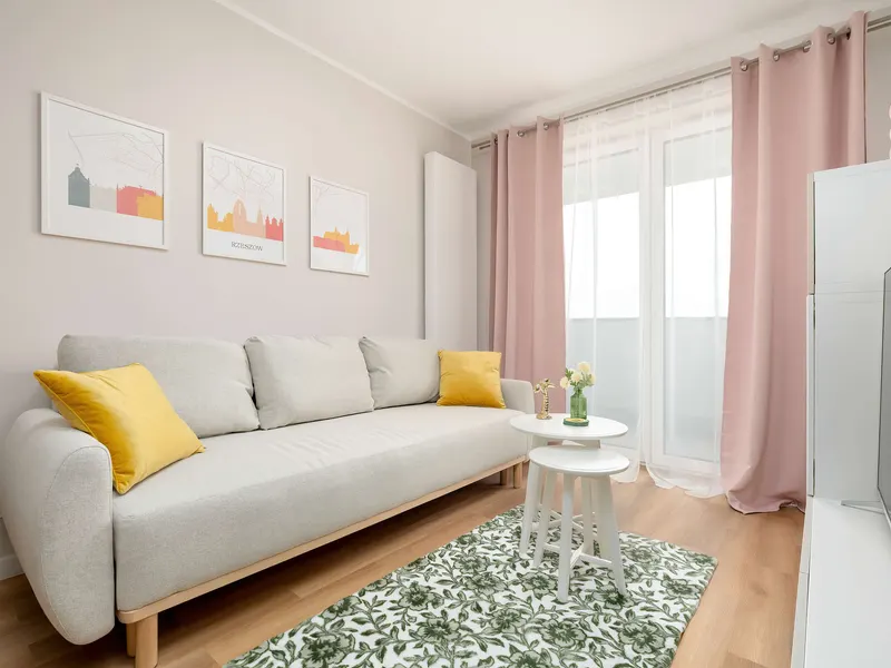Stylowy Apartament dla 4 osób | Balkon, Pralka z Suszarką – zdjęcie 1