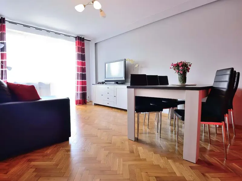 Przestronny Apartament w Sopocie | 3 Pokoje | Blisko Centrum – zdjęcie 1