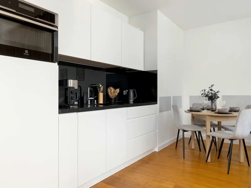 Modernes Studio | Parkplatz | Balkon – Foto 3