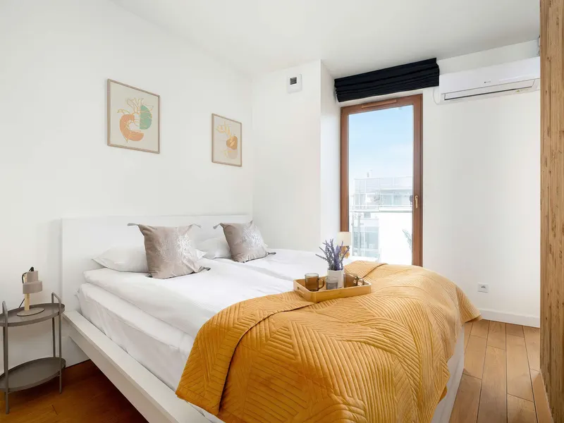 Modernes Studio | Parkplatz | Balkon – Foto 1