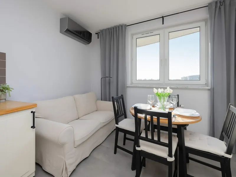 Bright Apartment with Balcony | 2 Bedrooms and City View – photo 2