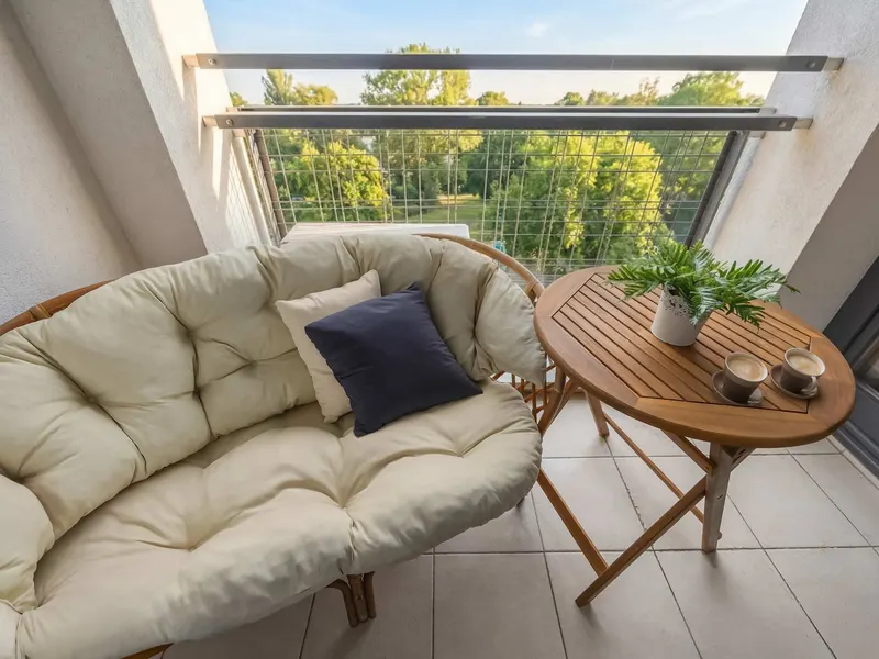 Bright Studio | Air Conditioning, Balcony and Parking – photo 3