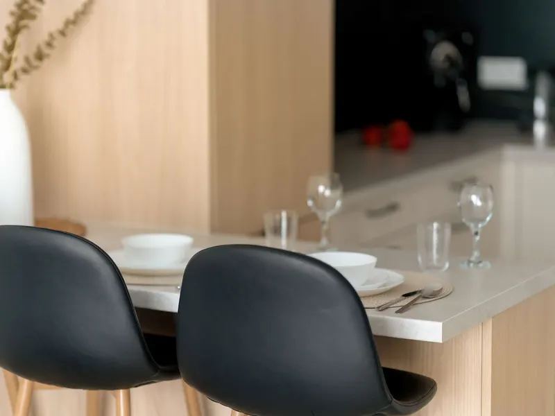 Jasny Apartament w Poznaniu | Balkon i Parking w Garażu – zdjęcie 5