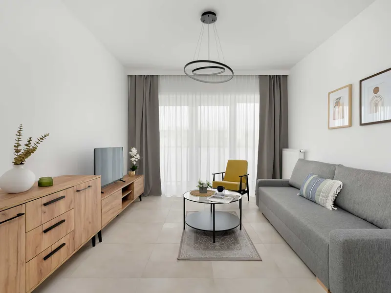 Jasny Apartament w Poznaniu | Balkon i Parking w Garażu – zdjęcie 1