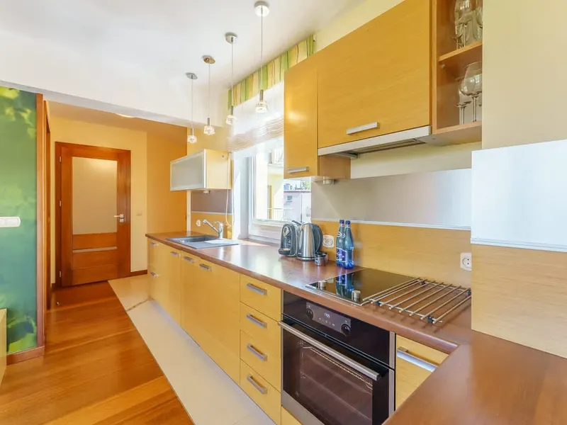 Komfortowy Apartament | Blisko Plaży, Parking, Balkon – zdjęcie 4