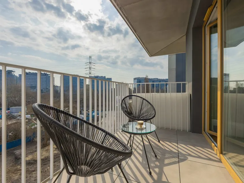 Elegantes Appartement | Parkplatz | Balkon | 2 Schlafzimmer – Foto 5