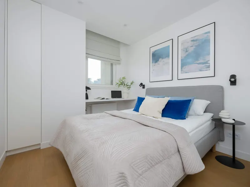 Elegantes Appartement | Parkplatz | Balkon | 2 Schlafzimmer – Foto 2