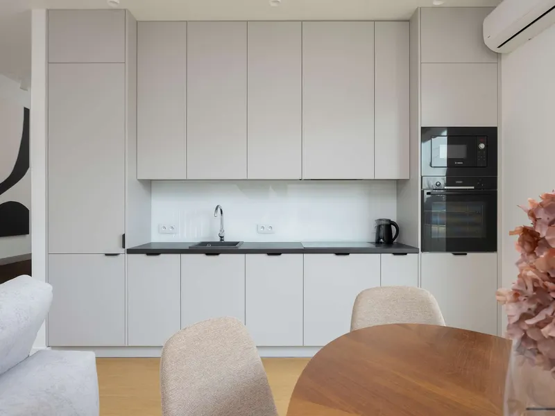 Elegantes Appartement | Parkplatz | Balkon | 2 Schlafzimmer – Foto 4