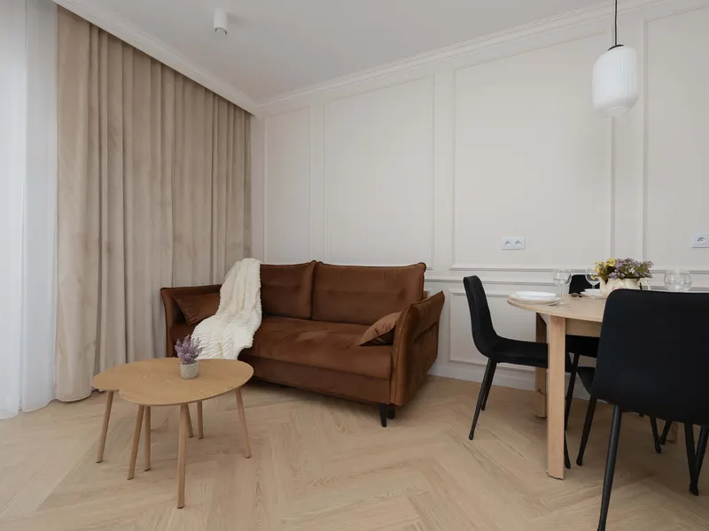 Modern Apartment in Warsaw | Balcony and Parking – photo 2