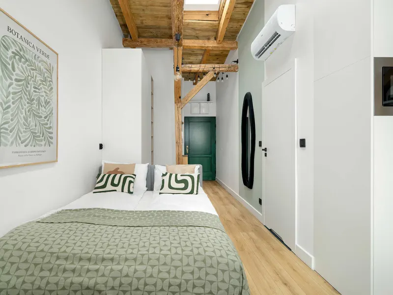 Modernes Studio in Poznan | Klimatisierung und Balkon – Foto 1
