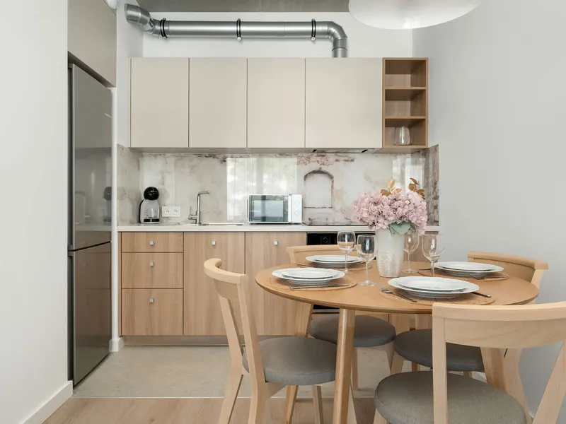 Prestiżowy Apartament | Parking, Balkon i Klimatyzacja w Centrum – zdjęcie 3