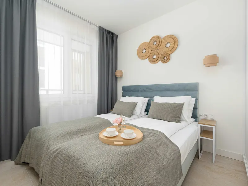 Nadmorski Apartament blisko plaży | Balkon i Klimatyzacja – zdjęcie 2