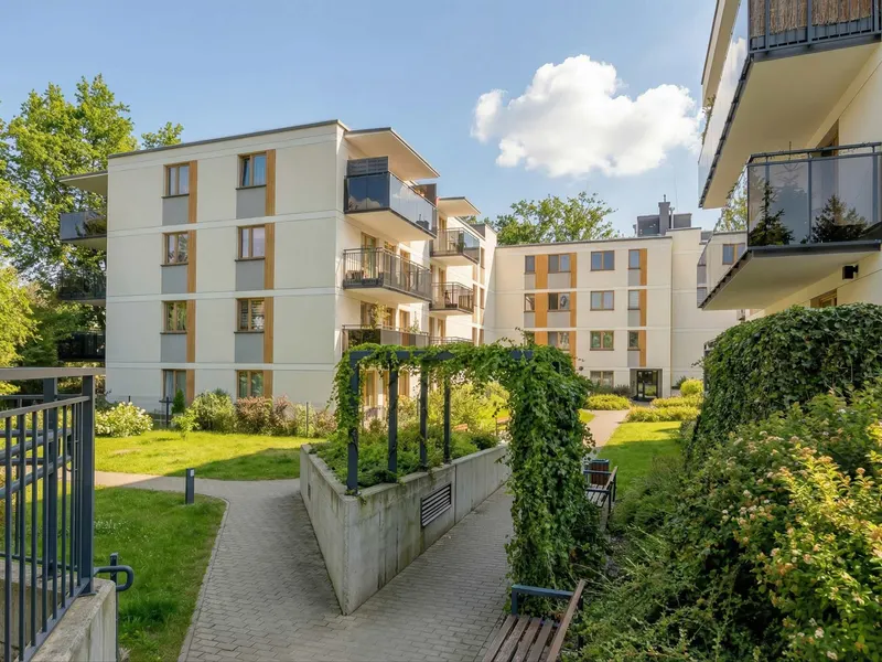 Atmosphärisches Apartment | Privater Garten | Badewanne – Foto 5