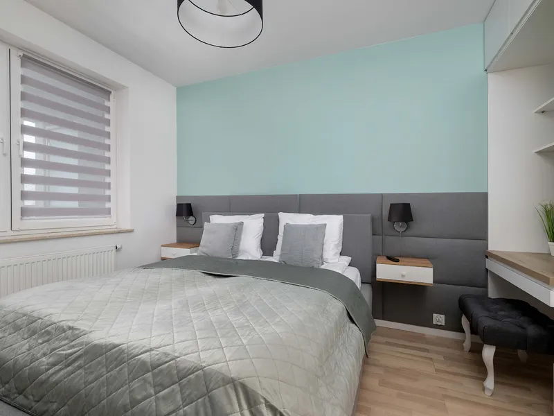 Modernes Apartment | Arbeitsraum und Balkon – Foto 2