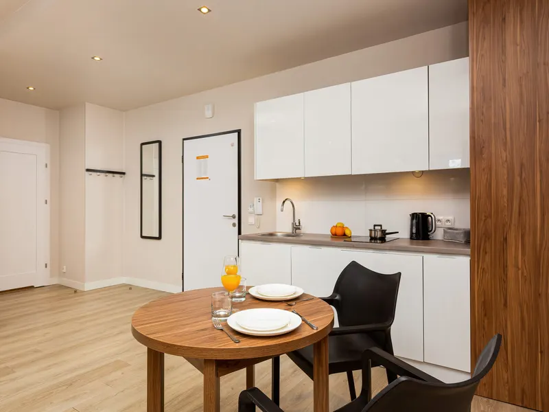 Cozy Apartment | Parking | Balcony | Close to Metro. – photo 5