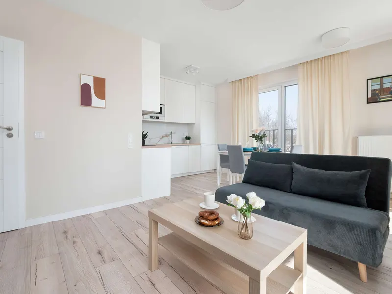 Bright Apartment in Lodz | Parking, Balcony, Close to Museum – photo 1