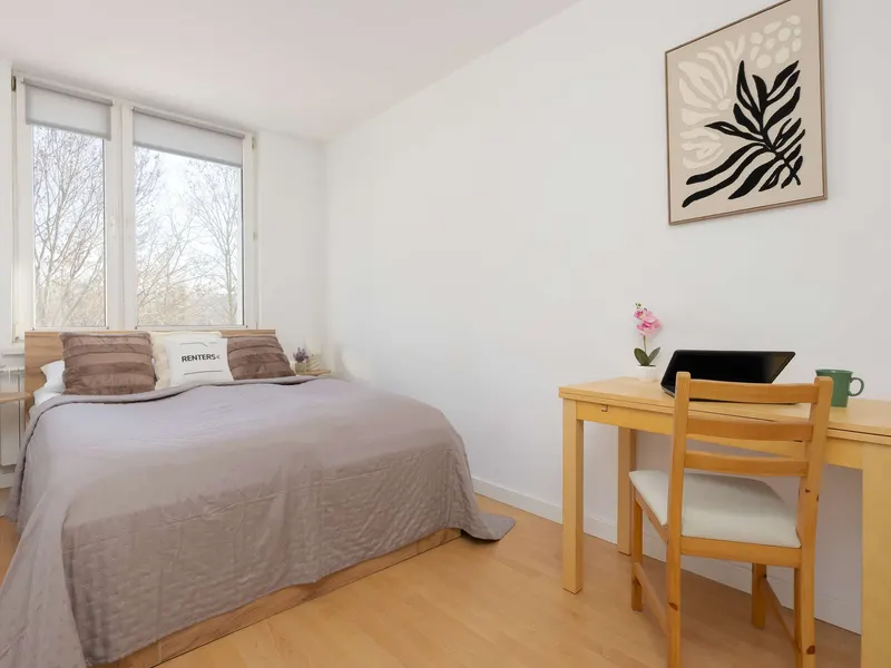 Funktionales Apartment | Arbeitsbereich, Balkon – Foto 2