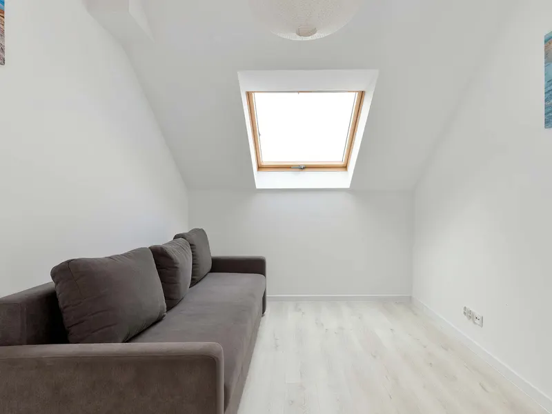 Geräumige Wohnung | 2 Schlafzimmer, Balkon, Parkplatz – Foto 3