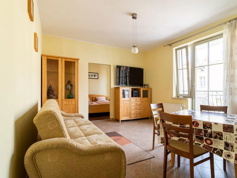 Funkcjonalne Studio w Centrum | Balkon i 500 m do Plaży – zdjęcie 3