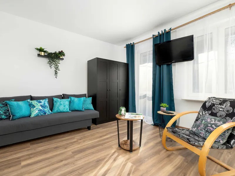 Spacious Apartment for 6 People | Balcony and Workspace – photo 1