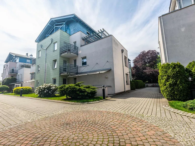 Przestronny Apartament | Parking Podziemny i Balkon – zdjęcie 4