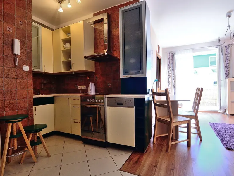 Klimatyczny Apartament | Balkon, Parking, Blisko Plaży – zdjęcie 5