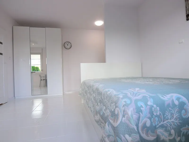 Kameralne Studio z Ogródkiem | Blisko Plaży – zdjęcie 5