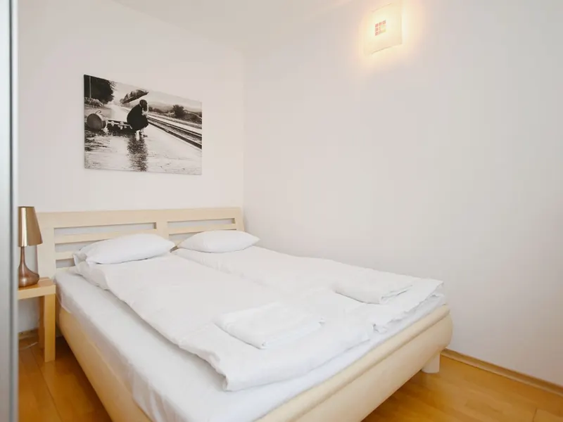 Gemütliches Apartment mit Balkon | 900 m zum Strand und Badewanne – Foto 2