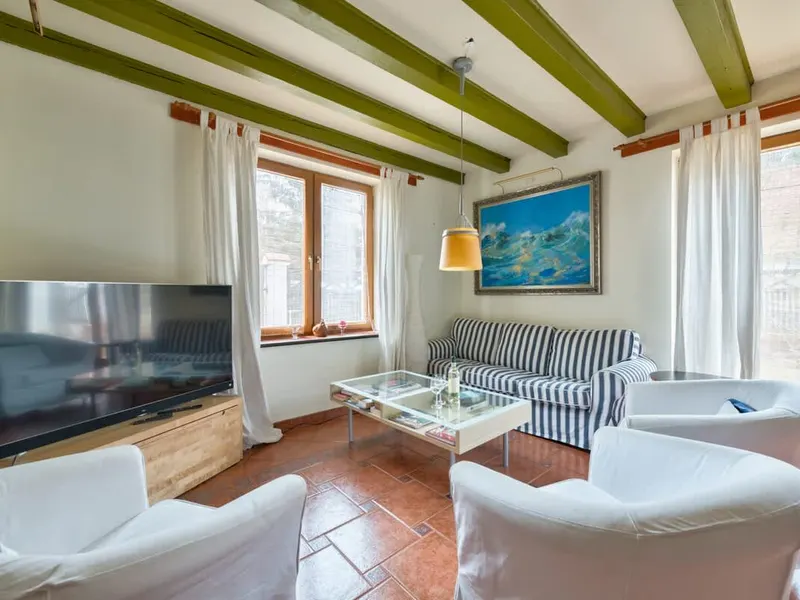 Przestronny Apartament | Taras, Parking i Miejsce do Pracy – zdjęcie 1