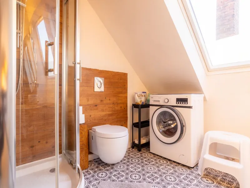 Atmosphärisches Apartment | Stadt- und Meerblick – Foto 5