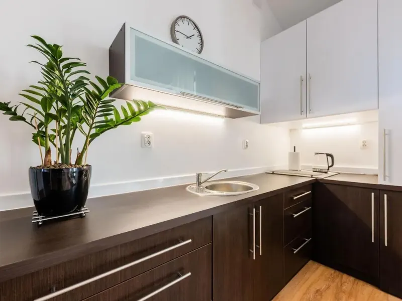 Przestronne Studio z Balkonem | 800 m do Plaży – zdjęcie 4